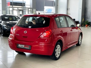 Хетчбэк Nissan Tiida 2012 года, 697000 рублей, Солонцы