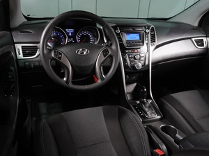 Хетчбэк Hyundai i30 2012 года, 799000 рублей, Воронеж