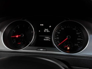 Хетчбэк Volkswagen Golf 2014 года, 1284000 рублей, Тюмень