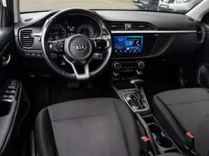 Седан Kia Rio 2021 года, 1530000 рублей, Краснодар