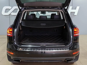 Внедорожник Volkswagen Touareg 2012 года, 1799000 рублей, Воронеж