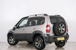 Внедорожник Chevrolet Niva 2018 года, 789000 рублей, Красноярск