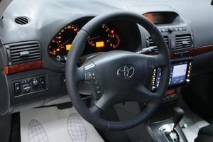 Универсал Toyota Avensis 2004 года, 838000 рублей, Солонцы