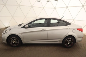 Седан Hyundai Solaris 2012 года, 830000 рублей, Орёл