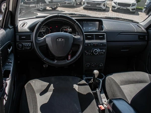 Седан ВАЗ (LADA) Priora 2018 года, 750000 рублей, Краснодар