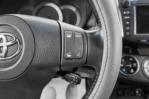 Внедорожник Toyota RAV4 2011 года, 1799000 рублей, Барнаул