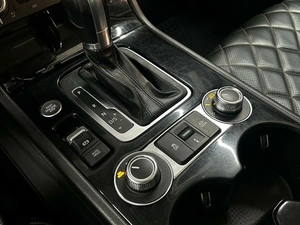 Внедорожник Volkswagen Touareg 2016 года, 3149000 рублей, Красноярск