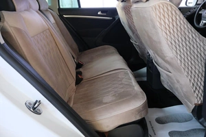 Внедорожник Volkswagen Tiguan 2012 года, 1439000 рублей, Омск