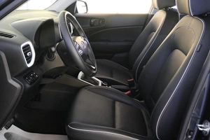 Внедорожник Hyundai Venue 2021 года, 2349000 рублей, Омск