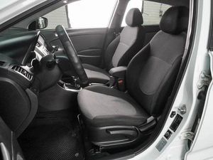 Хетчбэк Hyundai Solaris 2012 года, 809000 рублей, Воронеж