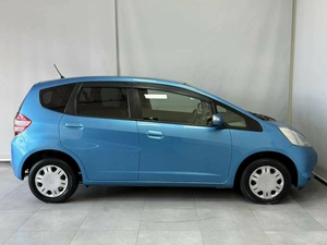Хетчбэк Honda Fit 2010 года, 795000 рублей, Красноярск