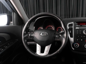 Хетчбэк Kia Ceed 2010 года, 699000 рублей, Тюмень