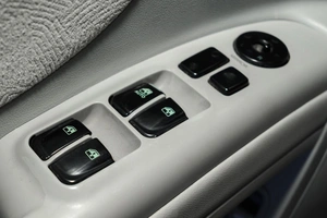 Седан Hyundai Sonata 2005 года, 749000 рублей, Ульяновск