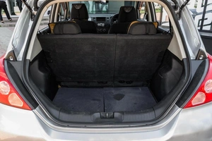 Хетчбэк Nissan Tiida 2007 года, 689000 рублей, Ульяновск