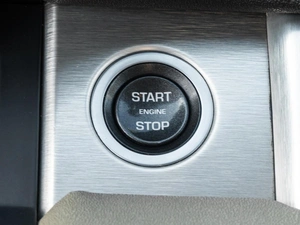 Внедорожник Land Rover Range Rover Evoque 2013 года, 1860000 рублей, Ставрополь