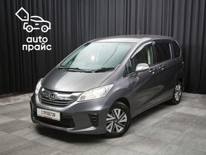Минивэн Honda Freed 2015 года, 997000 рублей, Красноярск