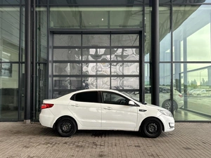 Седан Kia Rio 2013 года, 690000 рублей, Уфа