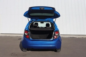 Седан Chevrolet Aveo 2012 года, 650000 рублей, Курск