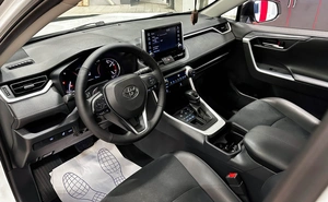 Внедорожник Toyota RAV4 2021 года, 3697000 рублей, Красноярск
