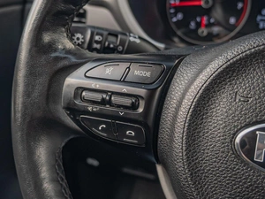 Хетчбэк Kia Rio X 2021 года, 1490000 рублей, Краснодар