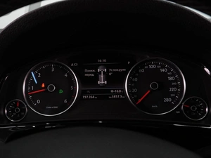 Внедорожник Volkswagen Touareg 2017 года, 3834000 рублей, Воронеж