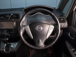 Минивэн Nissan Serena 2010 года, 1090000 рублей, Омск