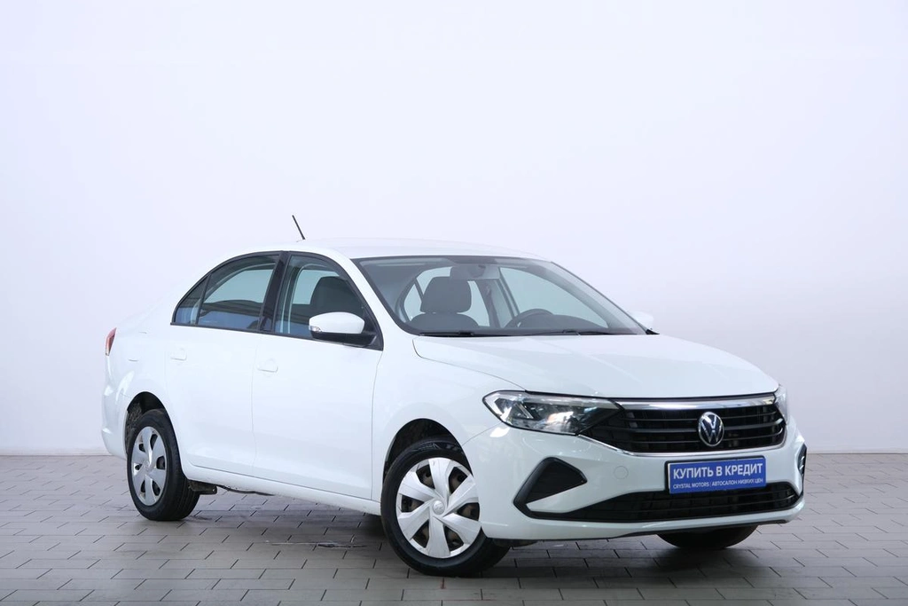 Лифтбек Volkswagen Polo 2021 года, 1699000 рублей, Омск