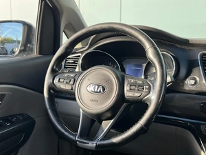 Минивэн Kia Carnival 2017 года, 2290000 рублей, Ижевск