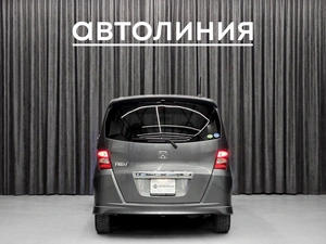 Минивэн Honda Freed 2011 года, 920000 рублей, Красноярск