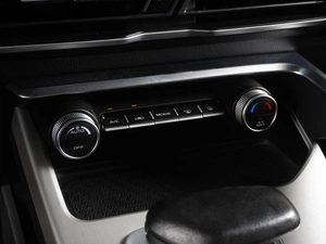 Внедорожник Geely Coolray 2022 года, 1880000 рублей, Красный Пахарь