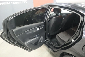 Седан Kia Rio 2018 года, 1290000 рублей, Курск