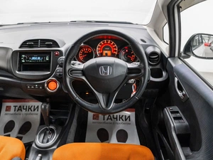 Хетчбэк Honda Fit 2011 года, 1100000 рублей, Красноярск