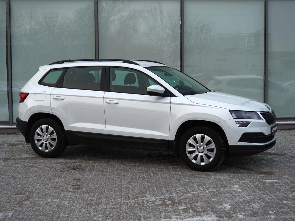 Внедорожник Skoda Karoq 2021 года, 2399000 рублей, Тверь