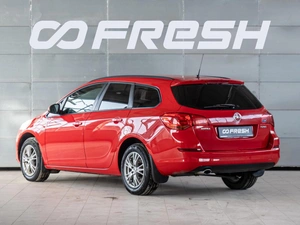 Универсал Opel Astra 2012 года, 799000 рублей, Краснодар