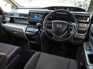 Минивэн Honda Stepwgn 2017 года, 1890000 рублей, Краснодар