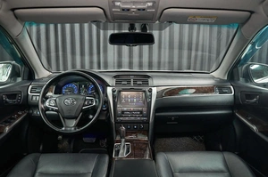 Седан Toyota Camry 2015 года, 2170000 рублей, Красноярск