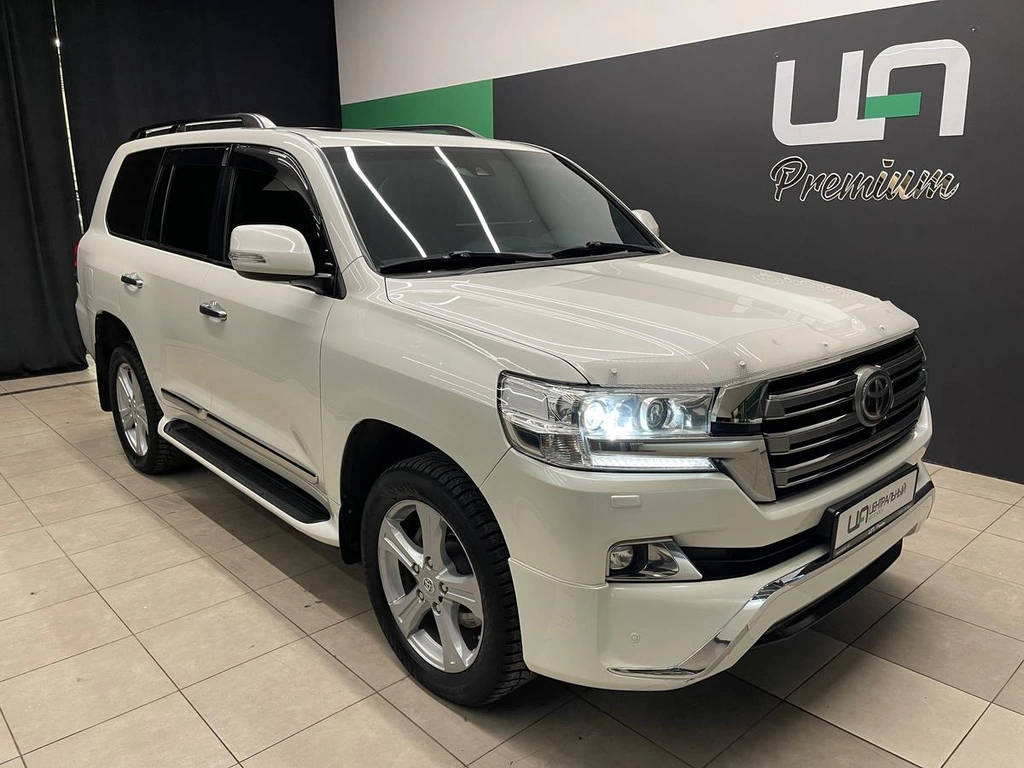 Внедорожник Toyota Land Cruiser 2016 года, 4890000 рублей, Красноярск
