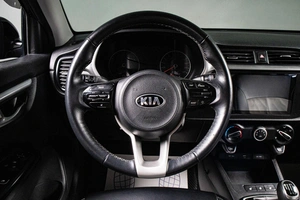 Седан Kia Rio 2020 года, 1529000 рублей, Сургут