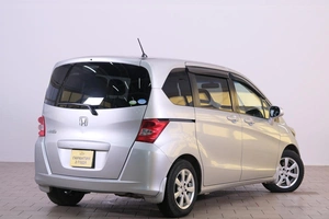 Минивэн Honda Freed 2010 года, 1009000 рублей, Омск