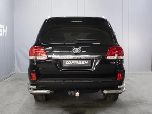 Внедорожник Toyota Land Cruiser 2011 года, 4350000 рублей, Омск