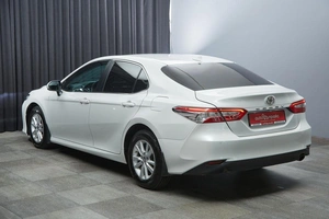 Седан Toyota Camry 2021 года, 2887000 рублей, Красноярск