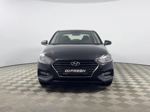 Седан Hyundai Solaris 2018 года, 1076100 рублей, Казань