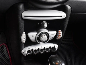 Хетчбэк MINI One 2009 года, 739000 рублей, Воронеж