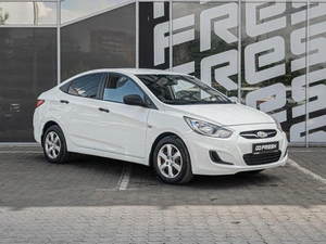 Седан Hyundai Solaris 2013 года, 820000 рублей, Краснодар