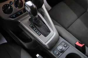 Хетчбэк Ford Focus 2011 года, 699000 рублей, Омск