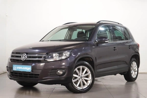 Внедорожник Volkswagen Tiguan 2015 года, 1699000 рублей, Челябинск