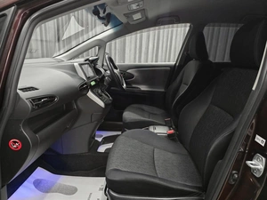 Минивэн Toyota Wish 2011 года, 1249000 рублей, Красноярск