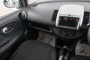 Хетчбэк Nissan Note 2010 года, 619000 рублей, Красноярск