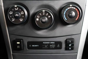 Седан Toyota Corolla 2012 года, 1059000 рублей, Пермь