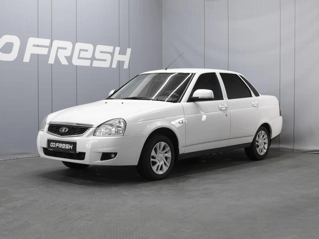 Седан ВАЗ (LADA) Priora 2018 года, 685000 рублей, Омск